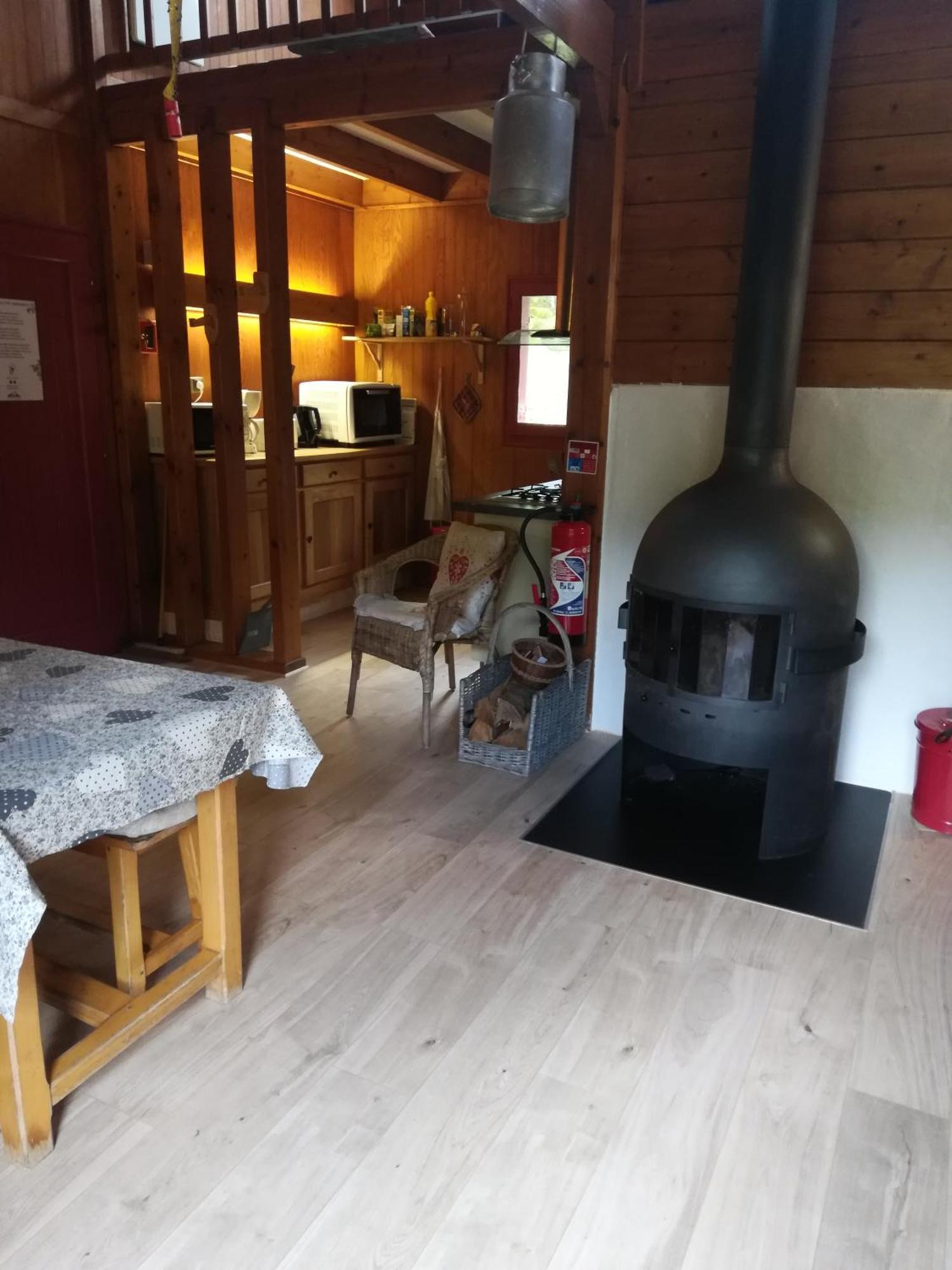 Les Chalets De La Foret D'Issaux Osse-en-Aspe Eksteriør bilde