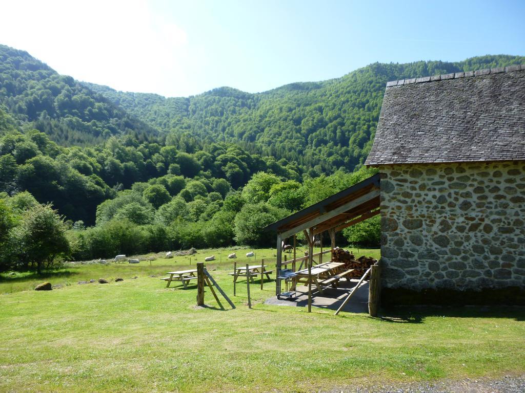 Les Chalets De La Foret D'Issaux Osse-en-Aspe Rom bilde