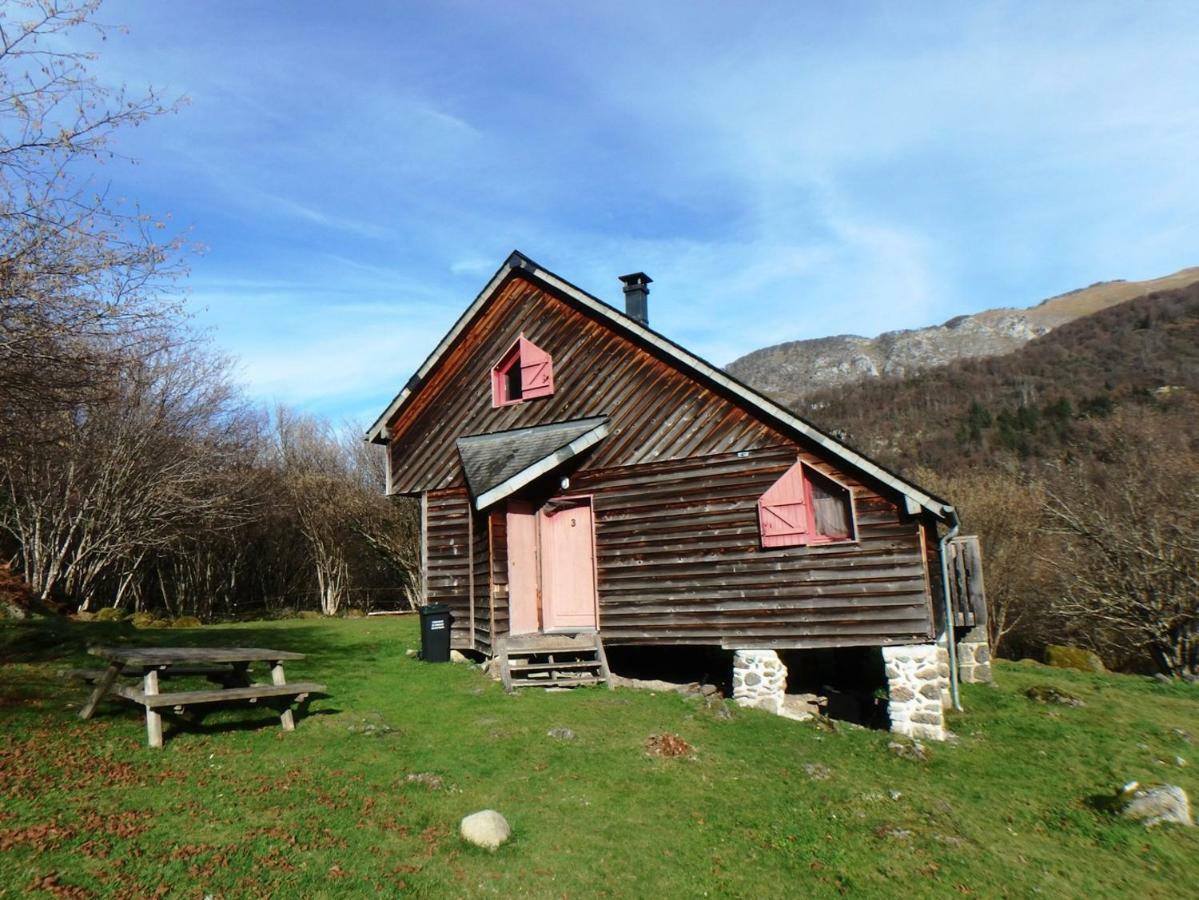 Les Chalets De La Foret D'Issaux Osse-en-Aspe Eksteriør bilde